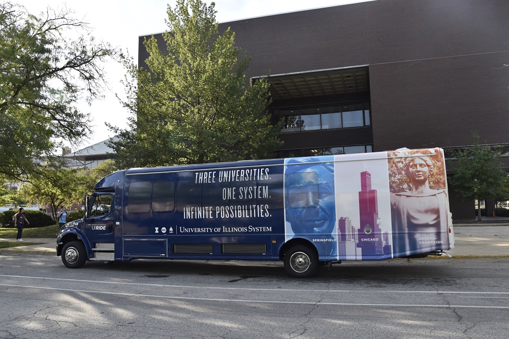 UI Ride shuttle service between the Urbana and Chicago campuses